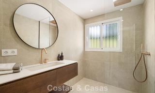 Charmant gerenoveerd townhouse te koop in de populaire golfenclave Aloha Golf, in Nueva Andalucia, Marbella 780870 