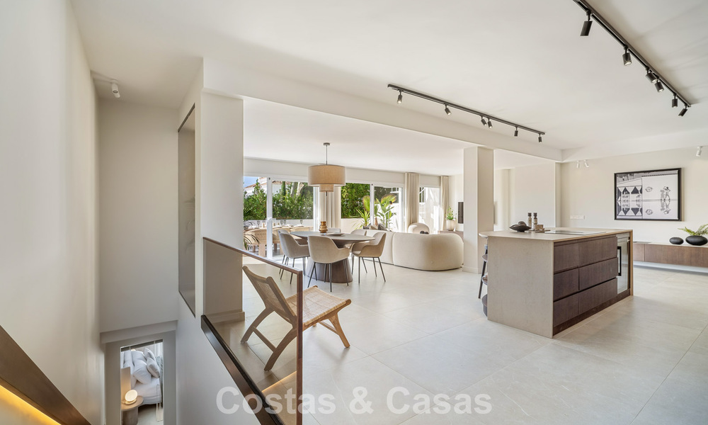 Charmant gerenoveerd townhouse te koop in de populaire golfenclave Aloha Golf, in Nueva Andalucia, Marbella 780872