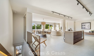 Charmant gerenoveerd townhouse te koop in de populaire golfenclave Aloha Golf, in Nueva Andalucia, Marbella 780872 