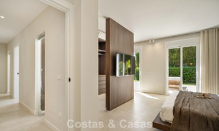 Charmant gerenoveerd townhouse te koop in de populaire golfenclave Aloha Golf, in Nueva Andalucia, Marbella 780884 