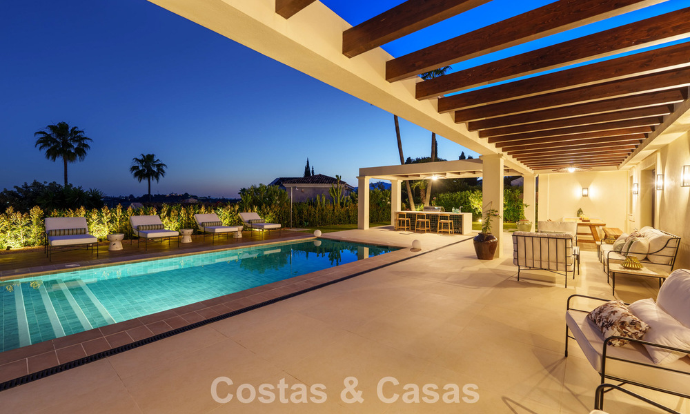Instapklare, gelijkvloerse luxevilla te koop in Nueva Andalucia’s golfvallei, Marbella 780927