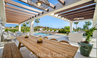 Instapklare, gelijkvloerse luxevilla te koop in Nueva Andalucia’s golfvallei, Marbella 780954 