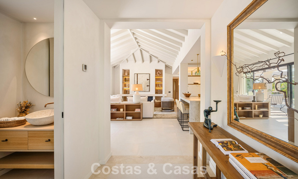 Instapklare, gelijkvloerse luxevilla te koop in Nueva Andalucia’s golfvallei, Marbella 780984