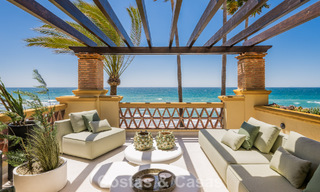 Luxueus 3-slaapkamer eerstelijnsstrand appartement met frontaal zeezicht te koop ten oosten van Marbella centrum 780913 