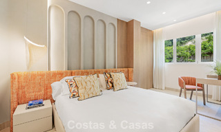 Luxueus 3-slaapkamer eerstelijnsstrand appartement met frontaal zeezicht te koop ten oosten van Marbella centrum 780930 