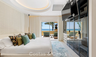 Luxueus 3-slaapkamer eerstelijnsstrand appartement met frontaal zeezicht te koop ten oosten van Marbella centrum 780943 