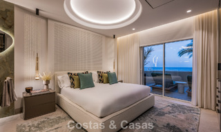 Luxueus 3-slaapkamer eerstelijnsstrand appartement met frontaal zeezicht te koop ten oosten van Marbella centrum 780965 
