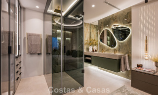 Luxueus 3-slaapkamer eerstelijnsstrand appartement met frontaal zeezicht te koop ten oosten van Marbella centrum 780967 