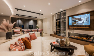 Luxueus 3-slaapkamer eerstelijnsstrand appartement met frontaal zeezicht te koop ten oosten van Marbella centrum 780976 