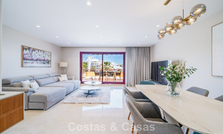 Appartementen met zeezicht te koop in een strandcomplex op wandelafstand van Estepona centrum 805610 