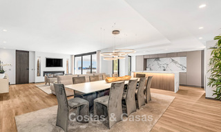 Gerenoveerd, ruim 5-slaapkamer appartement te koop in de jachthaven in Puerto Banus, Marbella 781217 