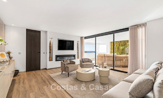 Gerenoveerd, ruim 5-slaapkamer appartement te koop in de jachthaven in Puerto Banus, Marbella 781219 