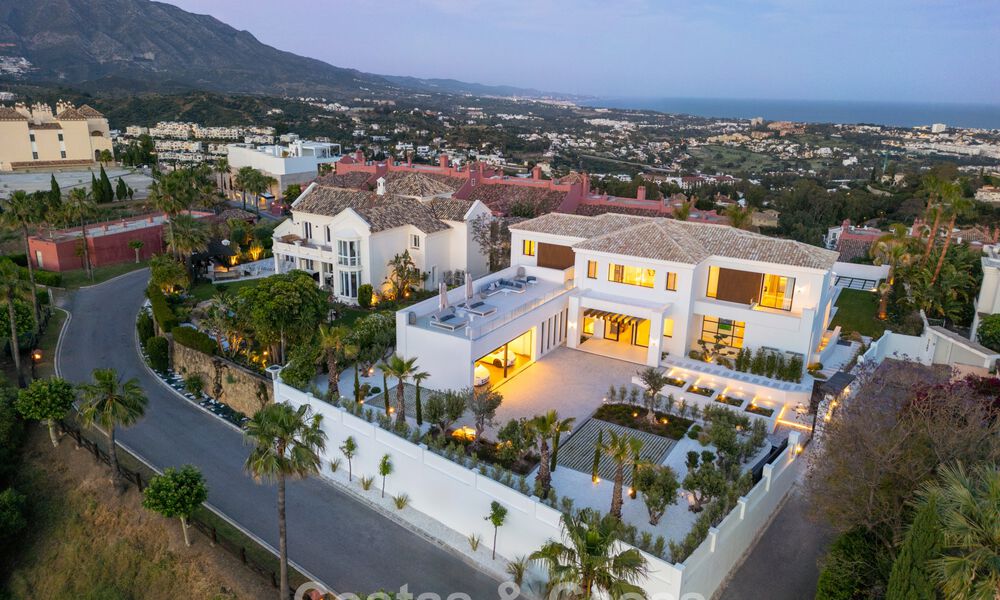 Exclusieve luxevilla met een moderne-Andalusische architectuur te koop met panoramisch zeezicht in Marbella - Benahavis 781180