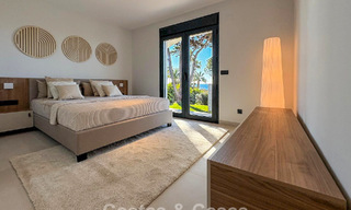 Gelijkvloerse luxevilla met zeezicht te koop nabij het strand en golfbaan van Mijas Costa, Costa del Sol 781227 