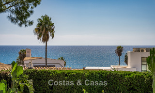 Gelijkvloerse luxevilla met zeezicht te koop nabij het strand en golfbaan van Mijas Costa, Costa del Sol 781238 