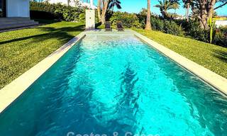 Gelijkvloerse luxevilla met zeezicht te koop nabij het strand en golfbaan van Mijas Costa, Costa del Sol 781242 