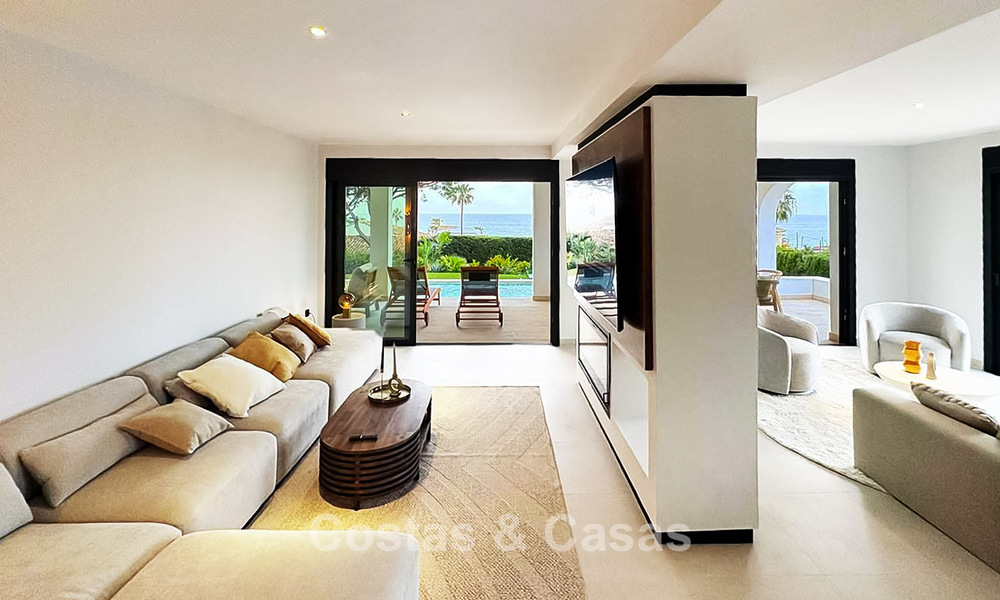 Gelijkvloerse luxevilla met zeezicht te koop nabij het strand en golfbaan van Mijas Costa, Costa del Sol 781244
