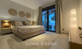 Gelijkvloerse luxevilla met zeezicht te koop nabij het strand en golfbaan van Mijas Costa, Costa del Sol 781248 