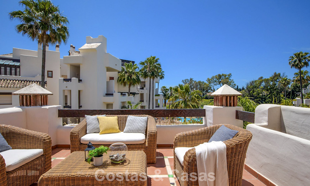 Luxe penthouse te koop aan het strand op de New Golden Mile tussen Marbella en Estepona 781252