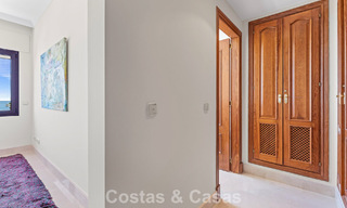 Luxe penthouse te koop aan het strand op de New Golden Mile tussen Marbella en Estepona 781262 