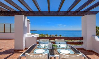 Luxe penthouse te koop aan het strand op de New Golden Mile tussen Marbella en Estepona 781275 