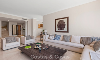 Luxe penthouse te koop aan het strand op de New Golden Mile tussen Marbella en Estepona 781284 