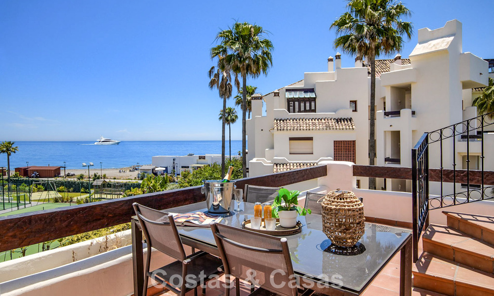Luxe penthouse te koop aan het strand op de New Golden Mile tussen Marbella en Estepona 781290