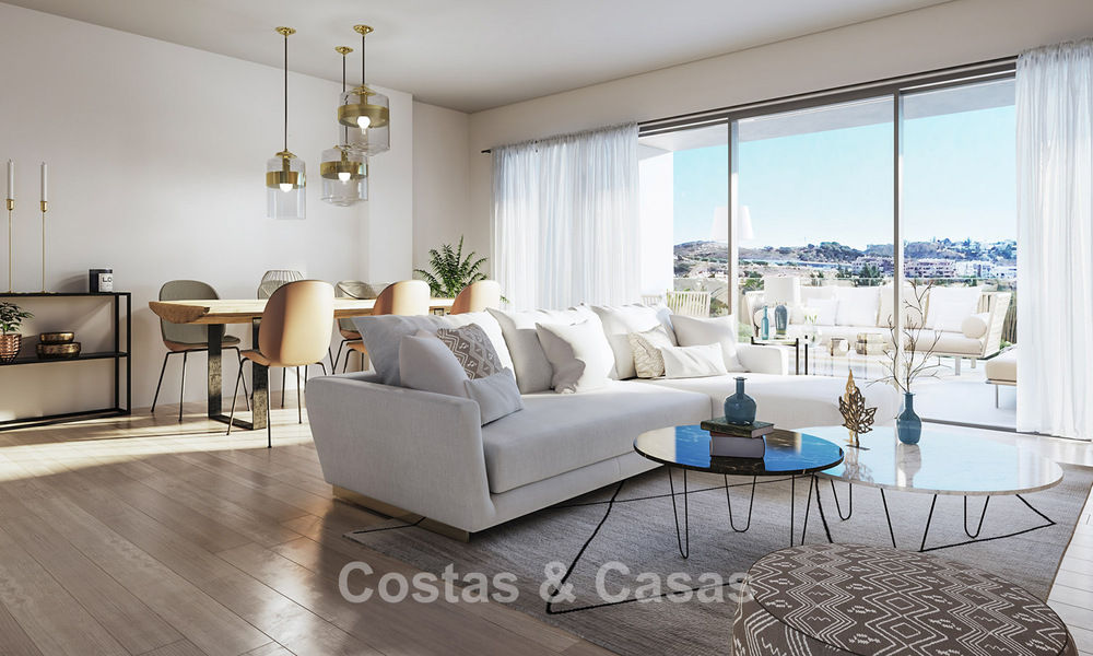Nieuwe appartementen met zeezicht te koop op een steenworp van de golfbaan in La Cala de Mijas, Costa del Sol 781160