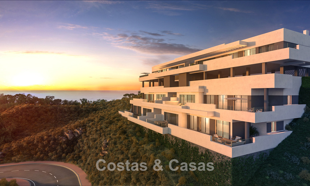 Nieuwe appartementen met zeezicht te koop op een steenworp van de golfbaan in La Cala de Mijas, Costa del Sol 781167