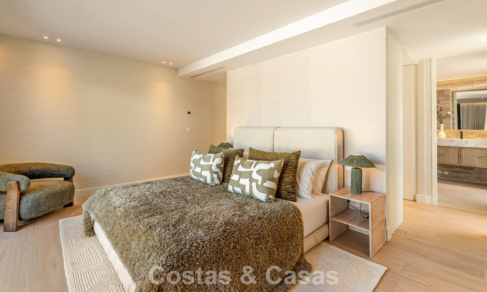Spectaculaire luxevilla te koop in een felbegeerde urbanisatie in Nueva Andalucia, Marbella 781313