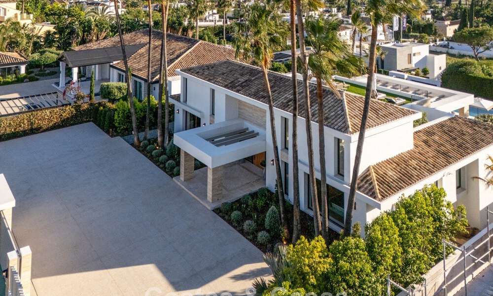 Spectaculaire luxevilla te koop in een felbegeerde urbanisatie in Nueva Andalucia, Marbella 781358