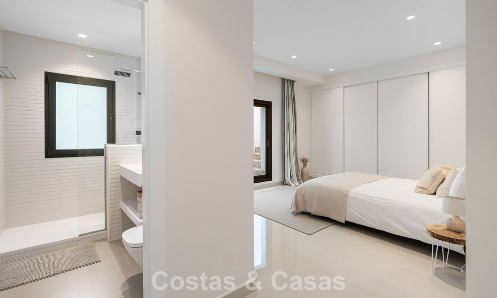 Modernistische familievilla te koop, in een geprefereerde gemeenschap in La Quinta, Marbella - Benahavis 781439