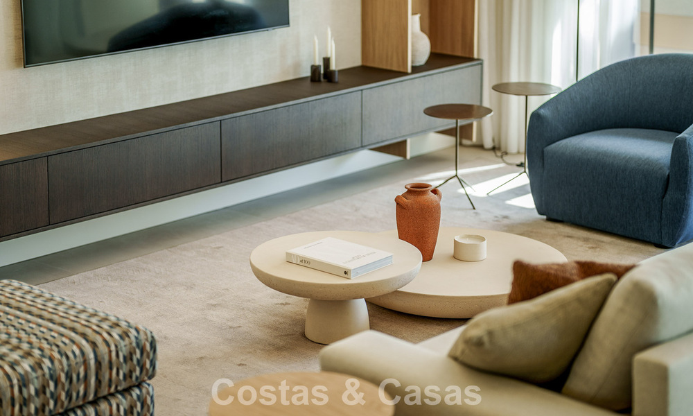 Superieur triplex appartement met privétuin en -zwembad te koop in het centrum van Marbella’s Golden Mile 781465