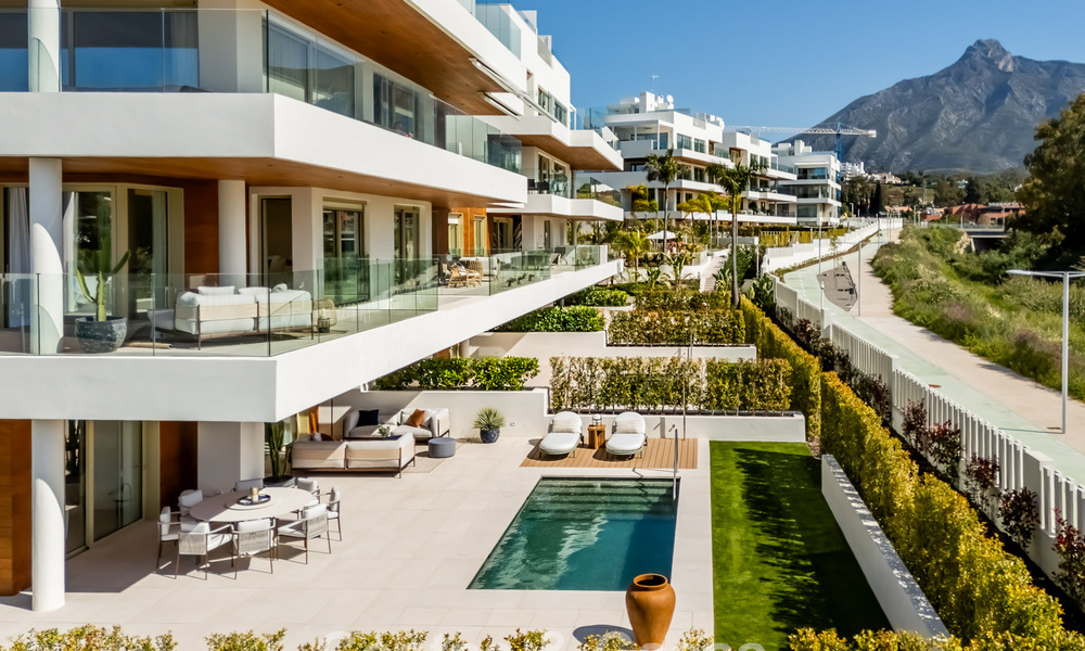 Superieur triplex appartement met privétuin en -zwembad te koop in het centrum van Marbella’s Golden Mile 781471