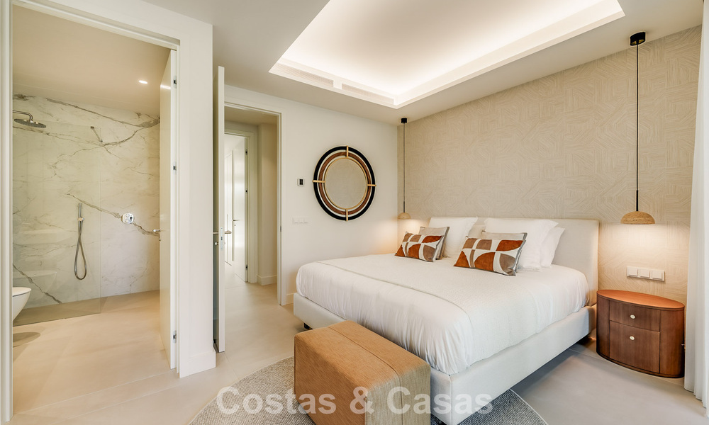 Superieur triplex appartement met privétuin en -zwembad te koop in het centrum van Marbella’s Golden Mile 781476