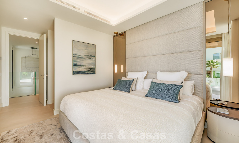 Superieur triplex appartement met privétuin en -zwembad te koop in het centrum van Marbella’s Golden Mile 781480