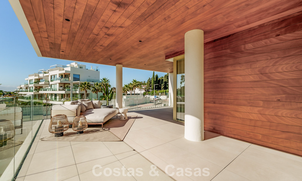 Superieur triplex appartement met privétuin en -zwembad te koop in het centrum van Marbella’s Golden Mile 781482