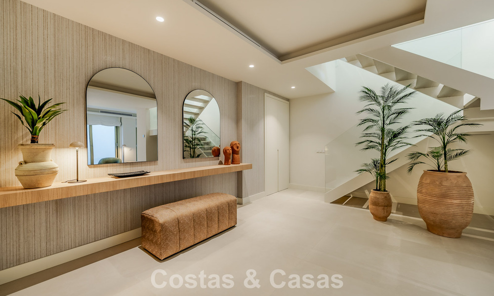 Superieur triplex appartement met privétuin en -zwembad te koop in het centrum van Marbella’s Golden Mile 781485