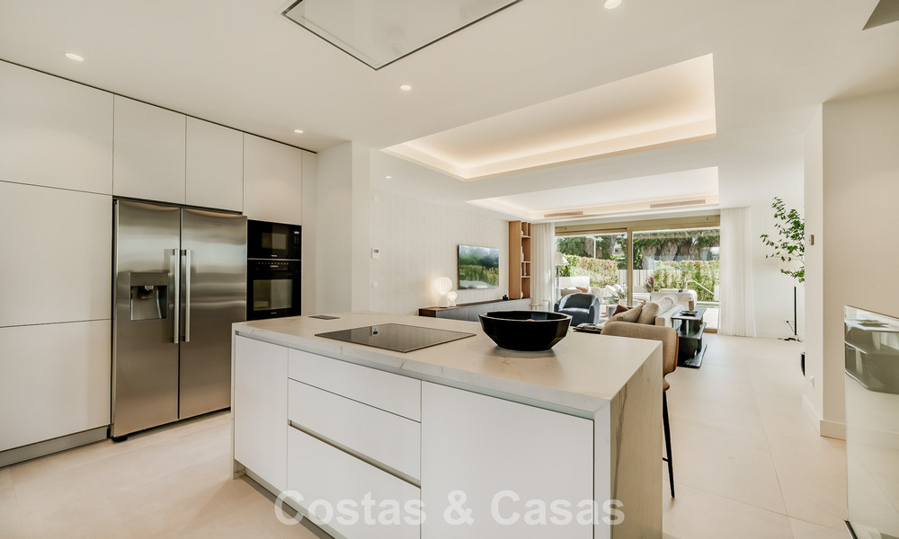 Superieur triplex appartement met privétuin en -zwembad te koop in het centrum van Marbella’s Golden Mile 781489