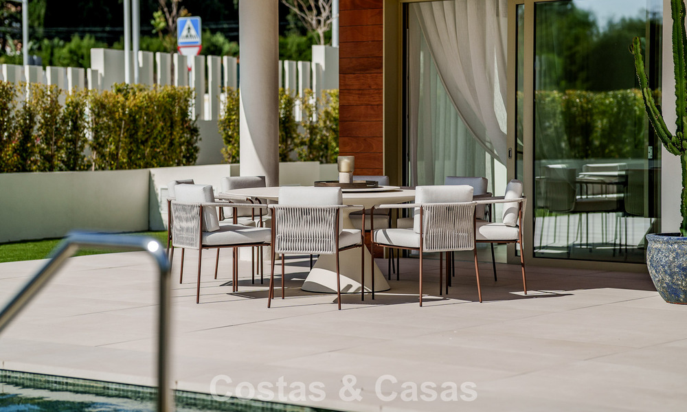 Superieur triplex appartement met privétuin en -zwembad te koop in het centrum van Marbella’s Golden Mile 781511