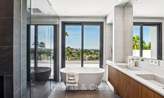 Mediterrane luxevilla met tijdloze uitstraling te koop in de prestigieuze wijk Nueva Andalucía in Marbella 781538 