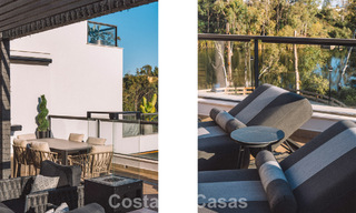 Instapklaar, modern penthouse in een complex naast een meer met panoramisch uitzicht te koop in Nueva Andalucia, Marbella 781566 