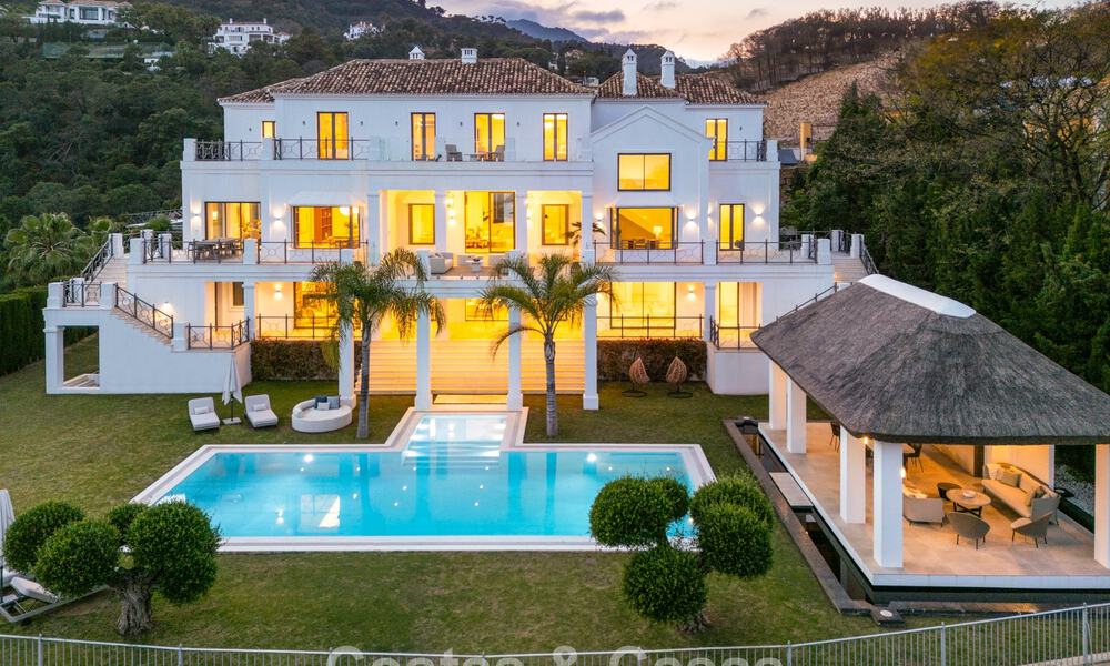 Exclusieve luxevilla met een Andalusische bouwstijl te koop in El Madroñal in Marbella - Benahavis 781598