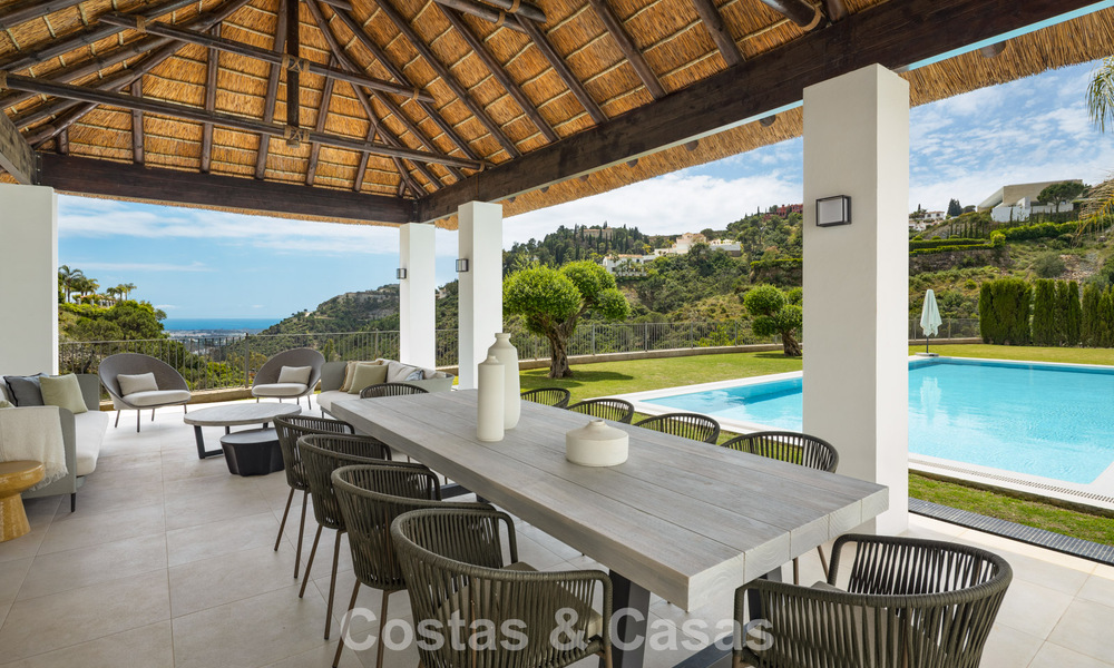 Exclusieve luxevilla met een Andalusische bouwstijl te koop in El Madroñal in Marbella - Benahavis 781621