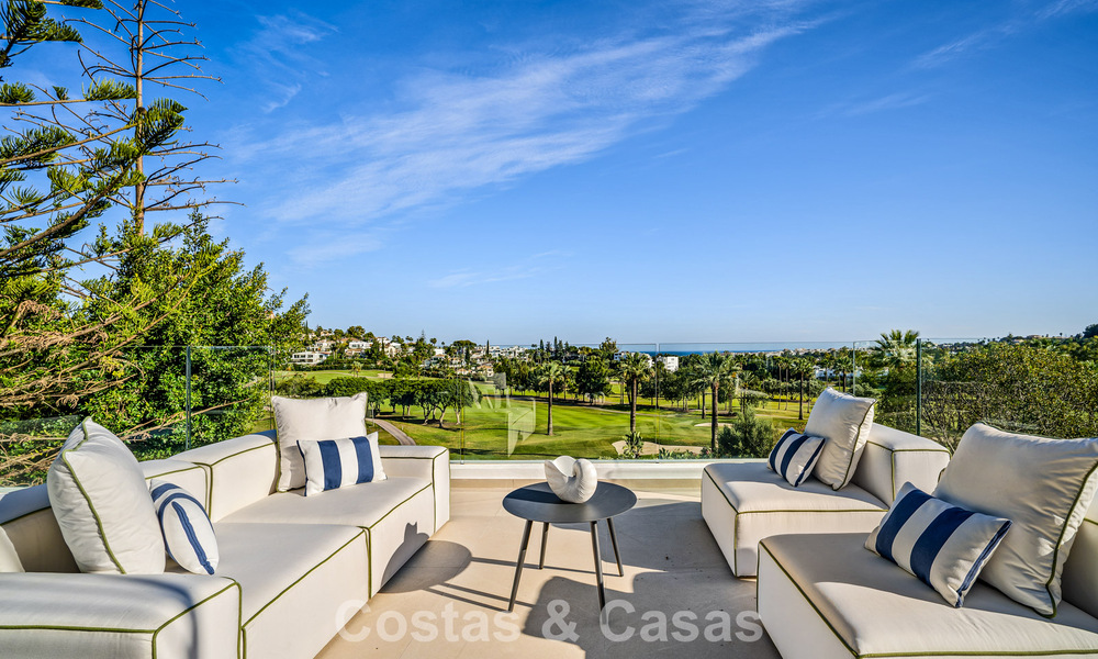 Instapklare, geavanceerde luxevilla te koop eerstelijnsgolf in Nueva Andalucia’s golfvallei, Marbella 781660