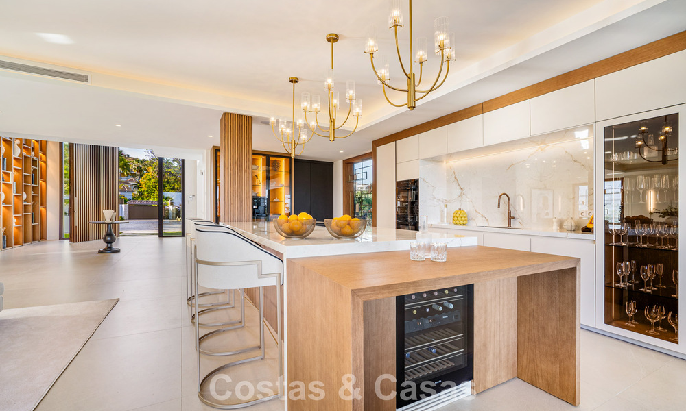Instapklare, geavanceerde luxevilla te koop eerstelijnsgolf in Nueva Andalucia’s golfvallei, Marbella 781674