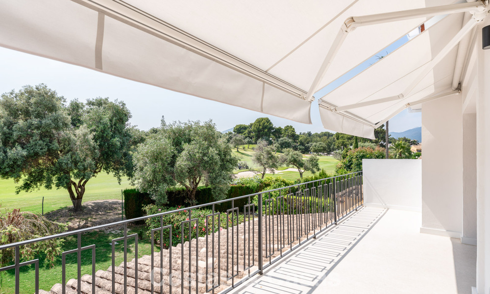 Prachtig gerenoveerd herenhuis te koop eerstelijns Aloha Golf in Nueva Andalucia, Marbella 781749