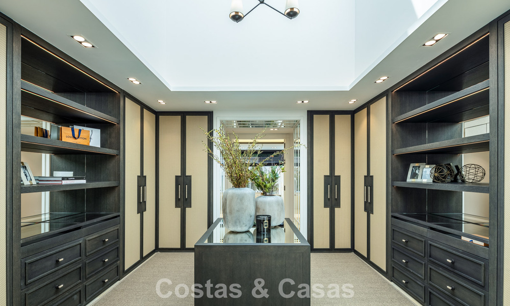 Meesterlijke eerstelijnsgolf villa te koop in het hart van Nueva Andalucia, Marbella 781788