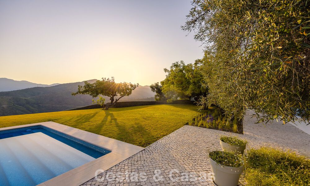Prachtig Mediterraan landhuis met adembenemend zeezicht te koop in Benahavis - Marbella 781856
