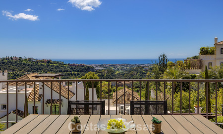 Instapklaar, ruim 3-slaapkamer appartement te koop met golf- en zeezicht in Benahavis - Marbella 781912